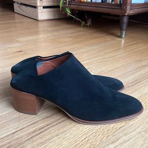 Suede slip on mules heeled mules black suede made in Italy